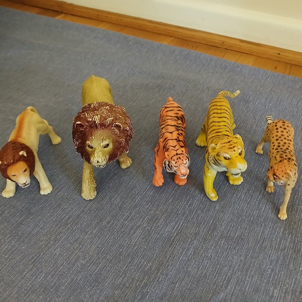 Jungle Animals: Lion, Jacquard, Tiger Toy Hard Plastic PVC x 5 figures